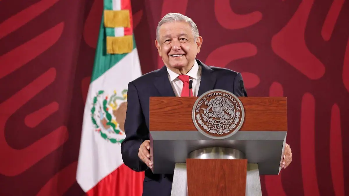 AMLO desea salud y felicidad a los mexicanos en 2022